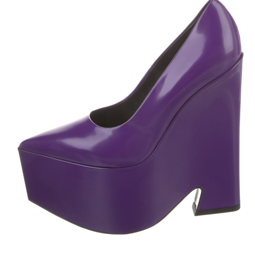 Versace Learher Pumps - image 3